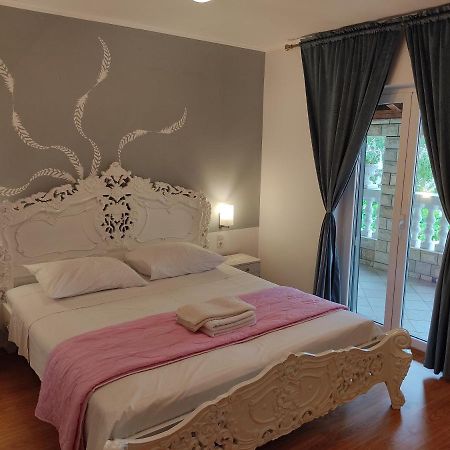 Apartments Milka Vodice Luaran gambar