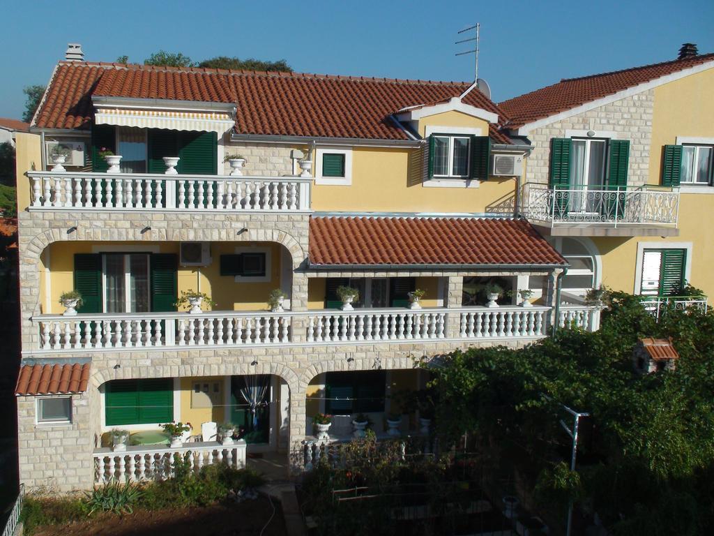 Apartments Milka Vodice Luaran gambar