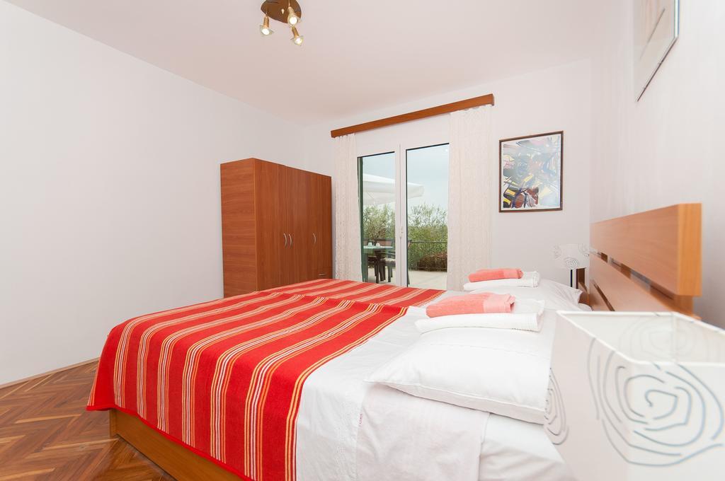 Apartments Milka Vodice Luaran gambar