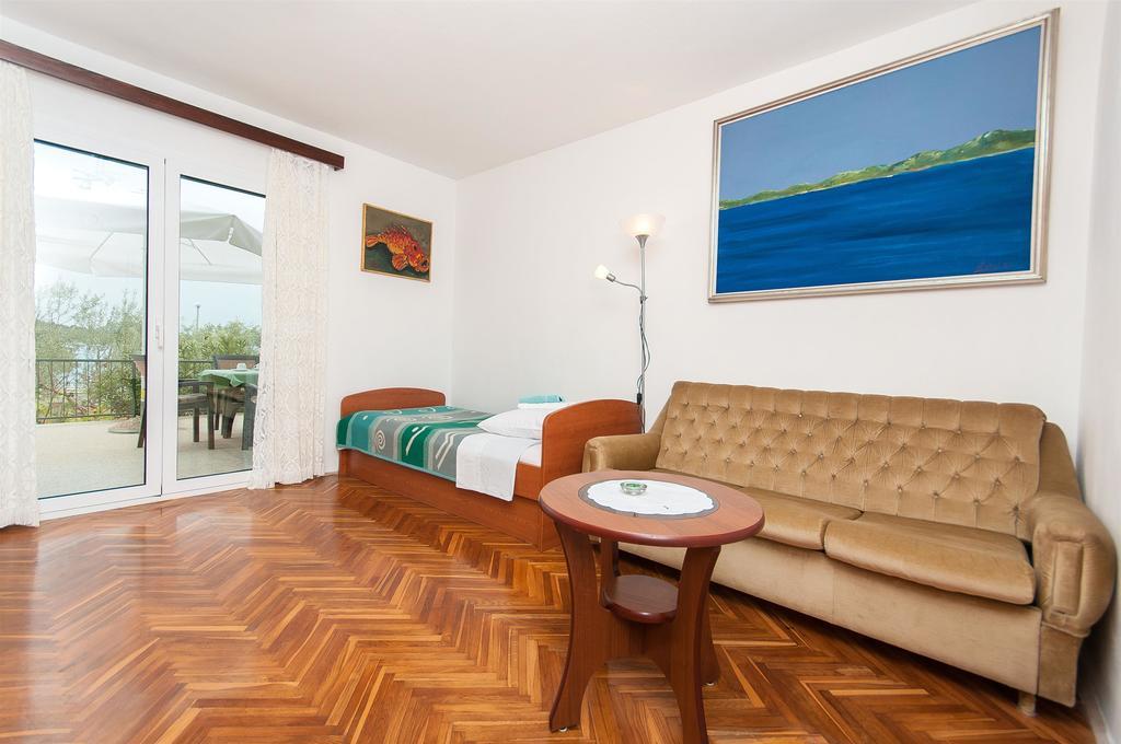 Apartments Milka Vodice Luaran gambar