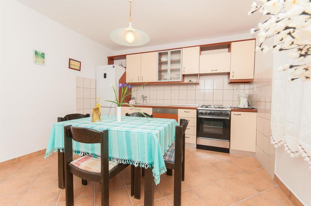 Apartments Milka Vodice Luaran gambar