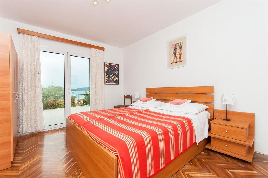 Apartments Milka Vodice Luaran gambar
