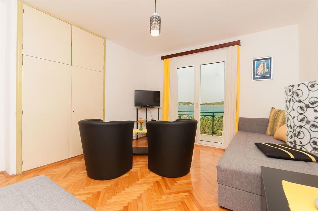 Apartments Milka Vodice Luaran gambar