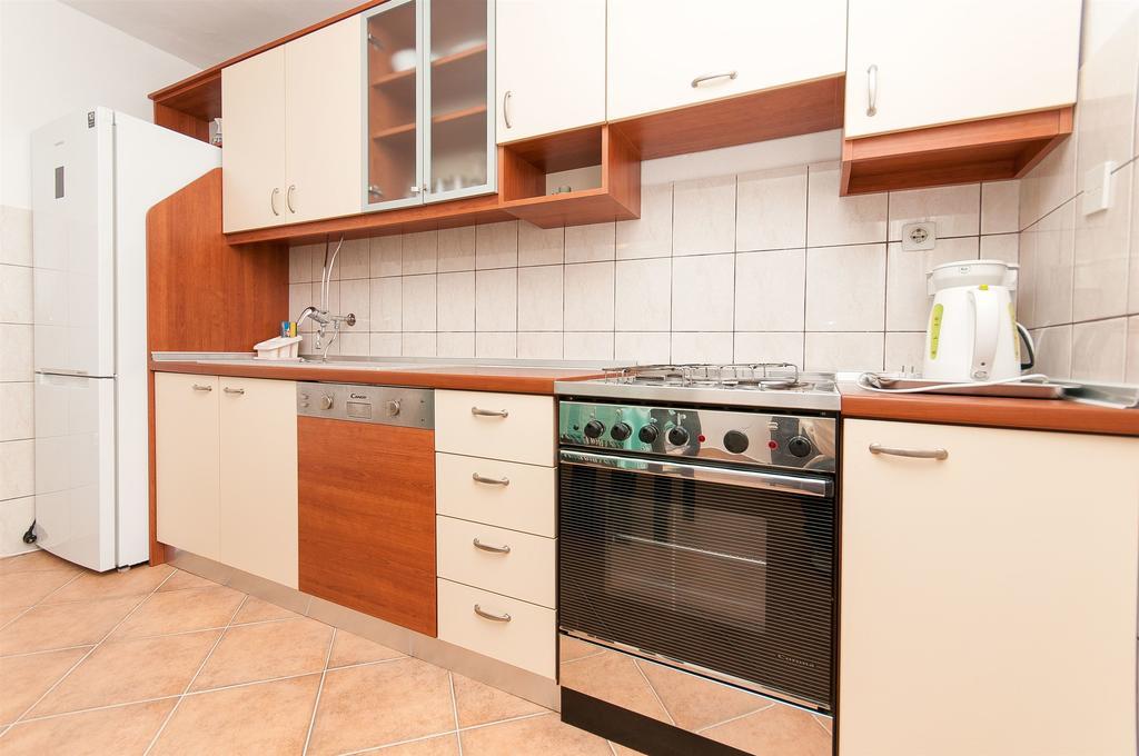 Apartments Milka Vodice Luaran gambar