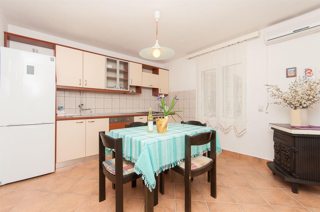 Apartments Milka Vodice Luaran gambar